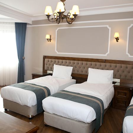 Hotel Ahmet Efendi Konagi Estambul Exterior foto A room at the hotel