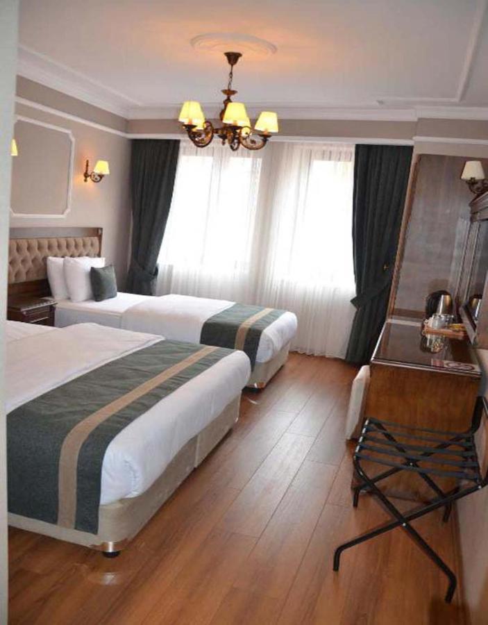 Hotel Ahmet Efendi Konagi Estambul Exterior foto A room at the hotel