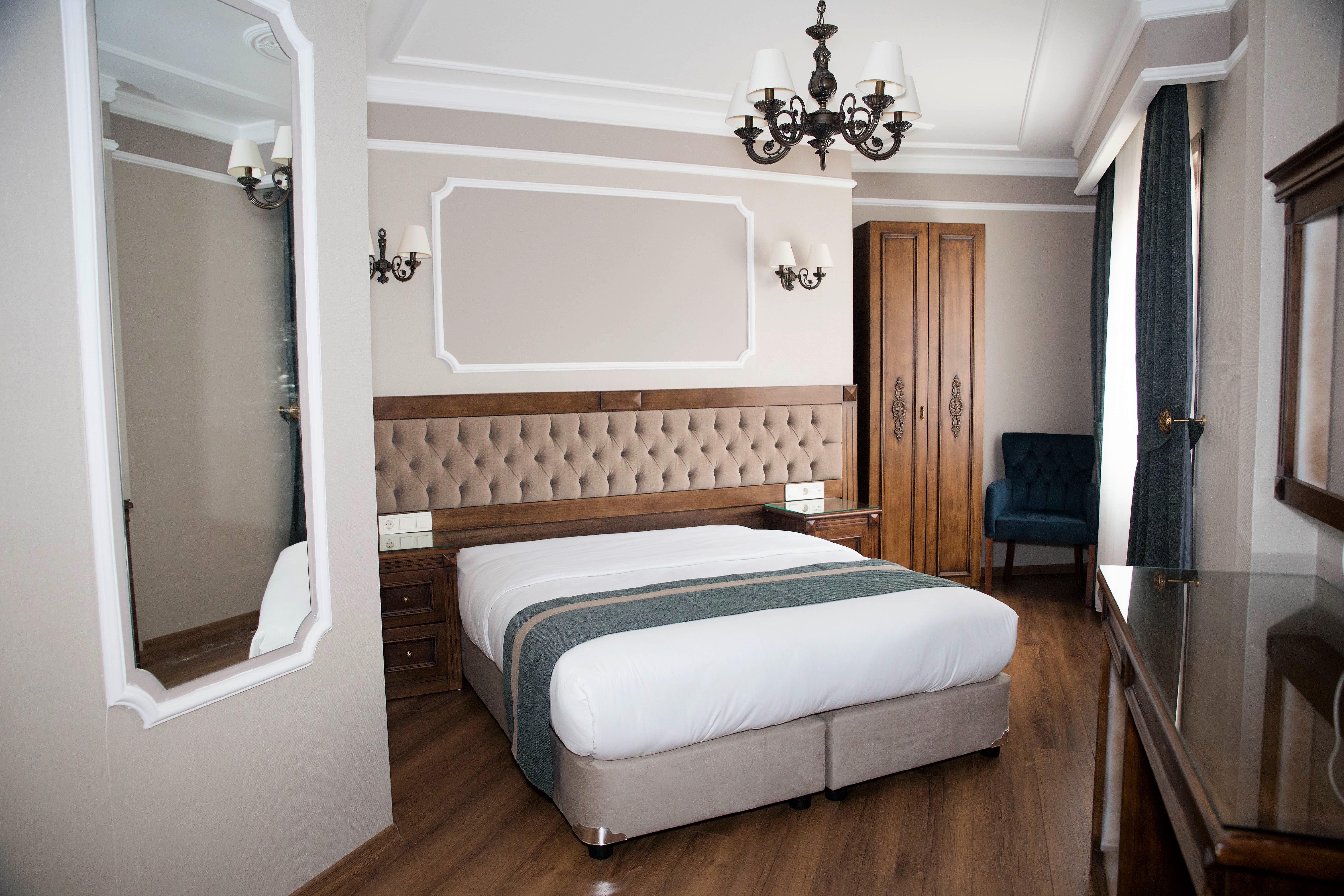 Hotel Ahmet Efendi Konagi Estambul Exterior foto A bedroom at the hotel