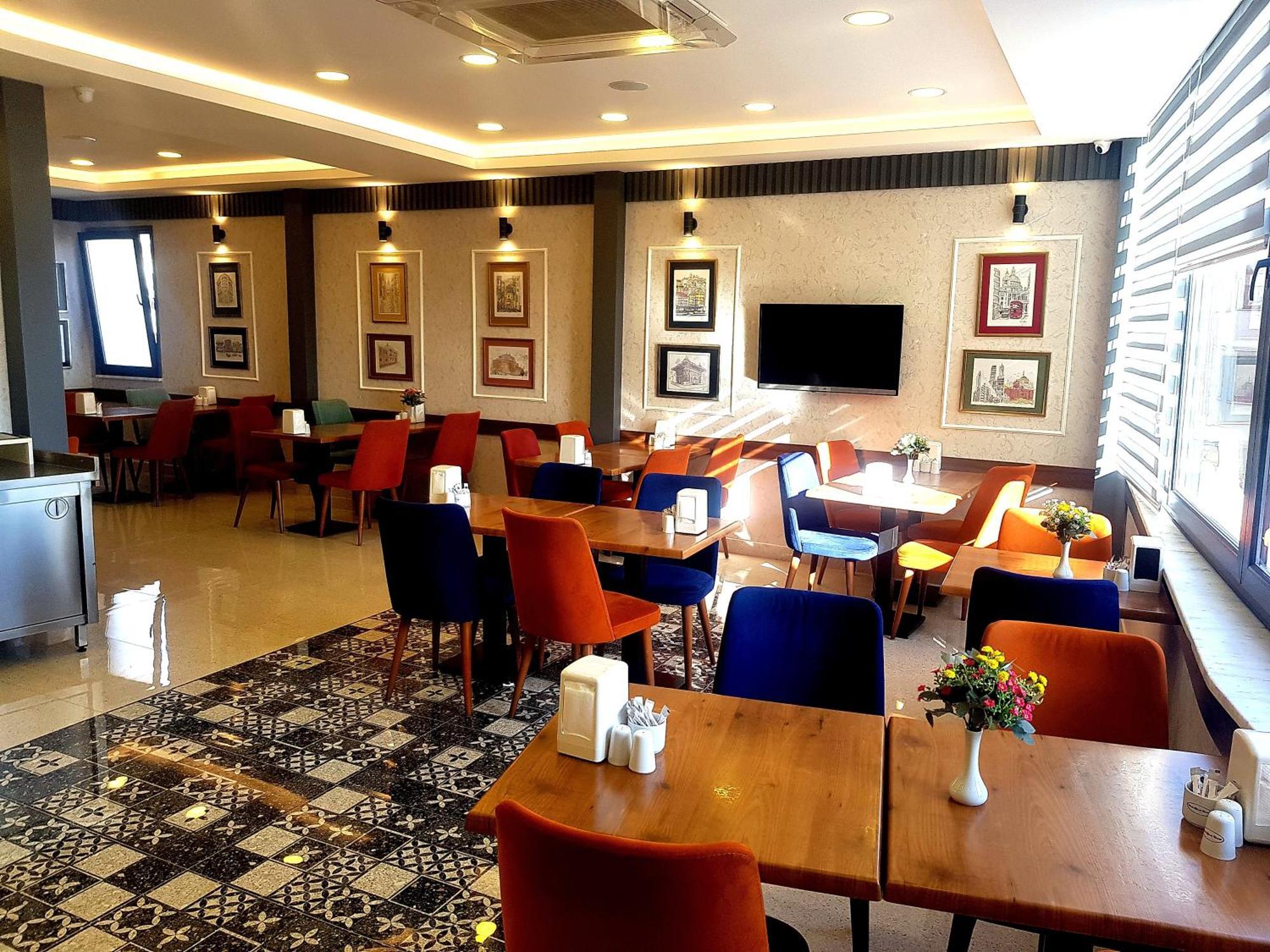 Hotel Ahmet Efendi Konagi Estambul Exterior foto The lounge at the airport