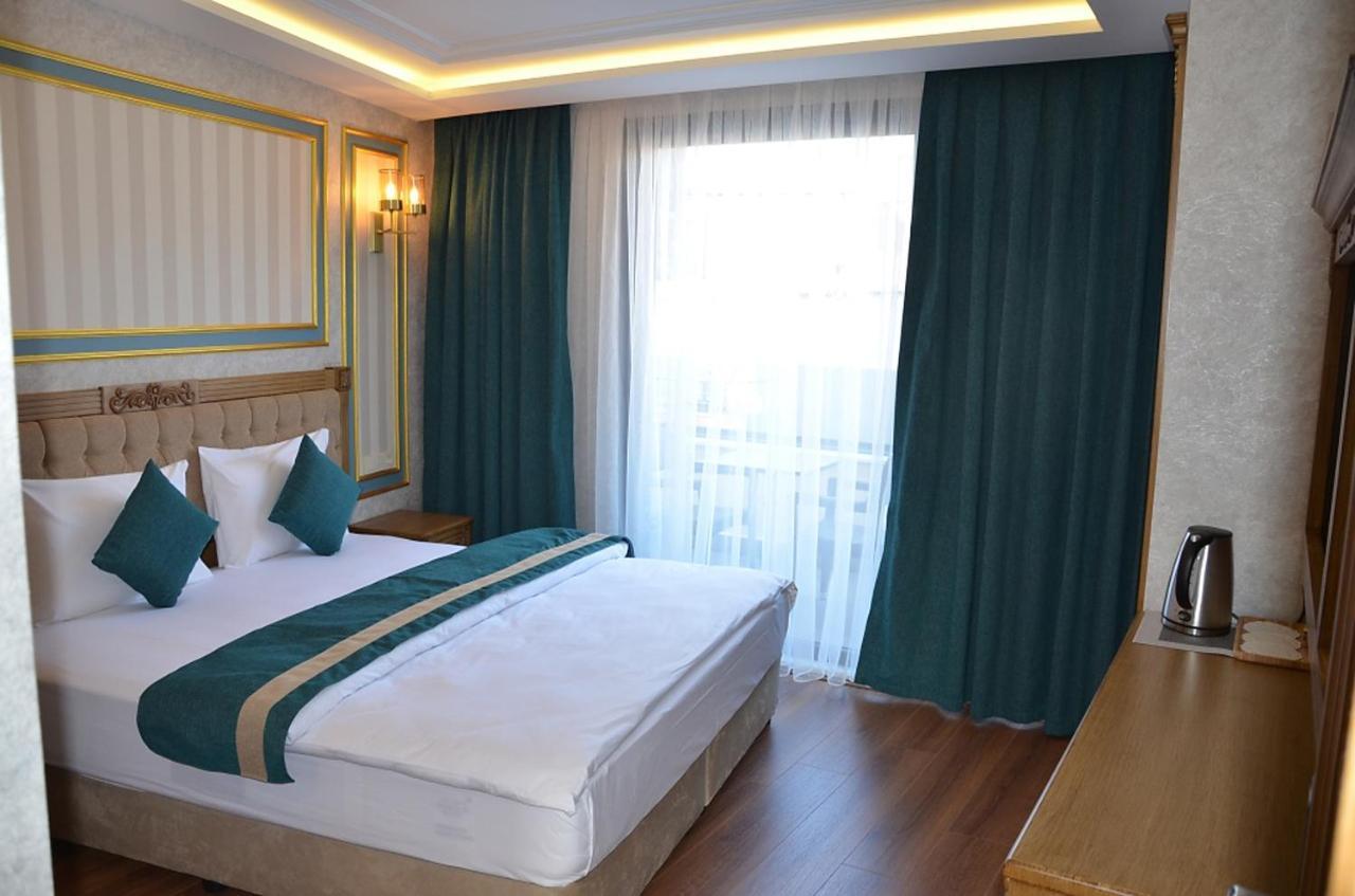 Hotel Ahmet Efendi Konagi Estambul Exterior foto A bedroom at the hotel